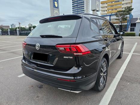 VOLKSWAGEN Tiguan 1.4 250 TSI TOTAL FLEX ALLSPACE COMFORTLINE TURBO AUTOM�TICO TIPTRONIC, Foto 7