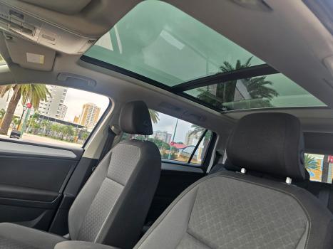 VOLKSWAGEN Tiguan 1.4 250 TSI TOTAL FLEX ALLSPACE COMFORTLINE TURBO AUTOM�TICO TIPTRONIC, Foto 9
