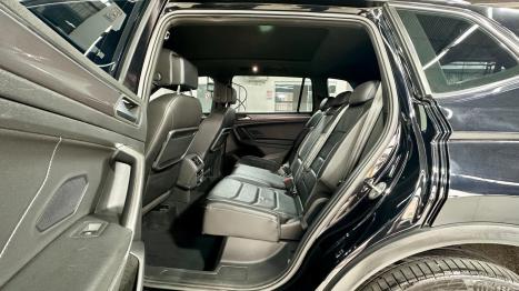VOLKSWAGEN Tiguan 2.0 350 TSI TOTAL FLEX ALLSPACE R-LINE 4-MOTION TURBO AUTOM�TICO DSG, Foto 28