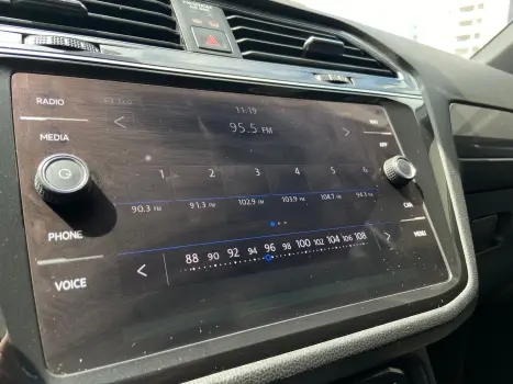 VOLKSWAGEN Tiguan 2.0 16V 4P TSI 350 TURBO R-LINE 4MOTION DSG AUTOM�TICO, Foto 8