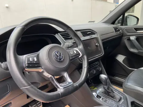 VOLKSWAGEN Tiguan 2.0 16V 4P TSI 350 TURBO R-LINE 4MOTION DSG AUTOM�TICO, Foto 9