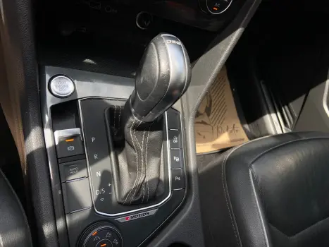 VOLKSWAGEN Tiguan 2.0 16V 4P TSI 350 TURBO R-LINE 4MOTION DSG AUTOM�TICO, Foto 13