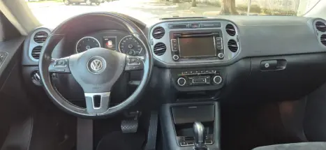VOLKSWAGEN Tiguan 2.0 16V 4P FSI 4WD TURBO AUTOM�TICO, Foto 9