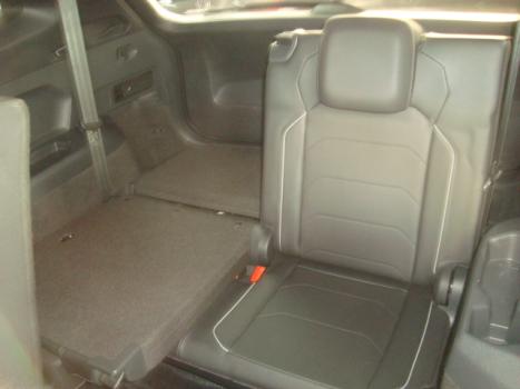 VOLKSWAGEN Tiguan 2.0 350 TSI TOTAL FLEX ALLSPACE R-LINE 4-MOTION TURBO AUTOM�TICO DSG, Foto 9