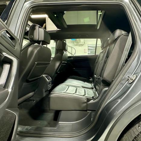 VOLKSWAGEN Tiguan 2.0 350 TSI TOTAL FLEX ALLSPACE R-LINE 4-MOTION TURBO AUTOM�TICO DSG, Foto 25