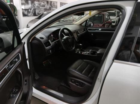 VOLKSWAGEN Touareg 4.2 32V V8 4P FSI 4X4 AUTOM�TICO, Foto 7