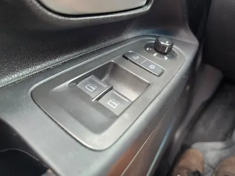 VOLKSWAGEN UP 1.0 12V 4P FLEX, Foto 11