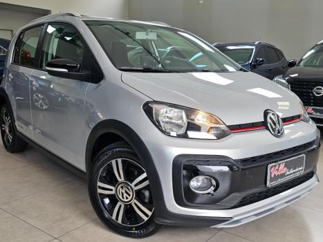 VOLKSWAGEN UP 1.0 4P FLEX 170 TSI XTREME, Foto 4