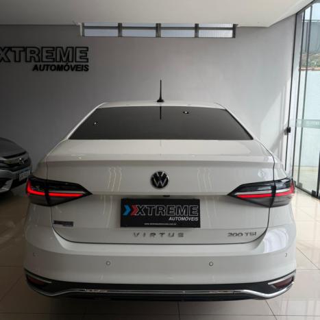 VOLKSWAGEN Virtus 1.0 4P 200 TSI FLEX HIGHLINE AUTOM�TICO, Foto 5