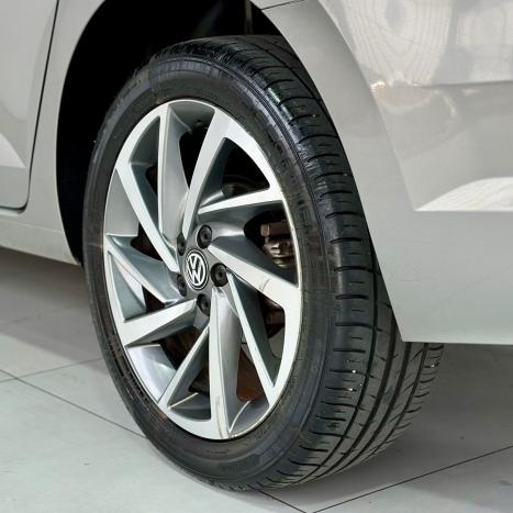 VOLKSWAGEN Virtus 1.0 4P 200 TSI FLEX HIGHLINE AUTOM�TICO, Foto 16