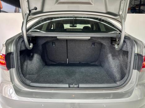 VOLKSWAGEN Virtus 1.0 4P 200 TSI FLEX HIGHLINE AUTOM�TICO, Foto 19