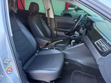 VOLKSWAGEN Virtus 1.0 4P 200 TSI FLEX COMFORTLINE AUTOM�TICO, Foto 13