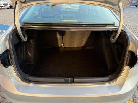 VOLKSWAGEN Virtus 1.0 4P 200 TSI FLEX COMFORTLINE AUTOMÁTICO, Foto 8