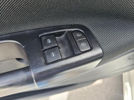 VOLKSWAGEN Voyage 1.0 4P FLEX, Foto 11 VOLKSWAGEN Voyage 1.0 4P FLEX, Foto 11