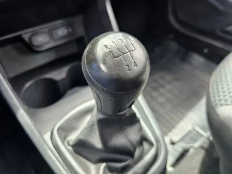 VOLKSWAGEN Voyage 1.0 4P FLEX, Foto 4