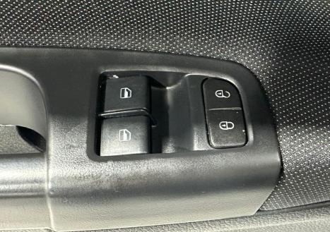 VOLKSWAGEN Voyage 1.0 4P FLEX, Foto 14