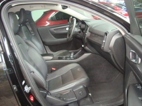 VOLVO XC40 2.0 16V 4P T4 TURBO GEARTRONIC AUTOM�TICO, Foto 4