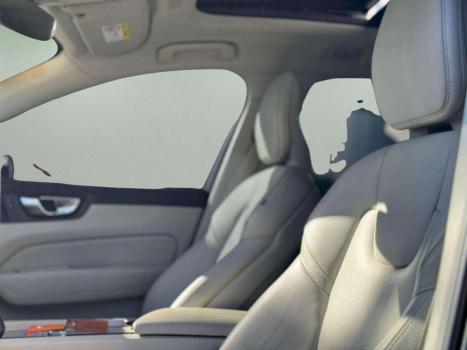VOLVO XC60 2.0 16V 4P T8 RECHARGE H�BRIDO PLUS AWD TURBO GEARTRONIC AUTOM�TICO, Foto 10
