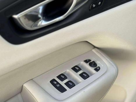 VOLVO XC60 2.0 16V 4P T8 RECHARGE H�BRIDO PLUS AWD TURBO GEARTRONIC AUTOM�TICO, Foto 11