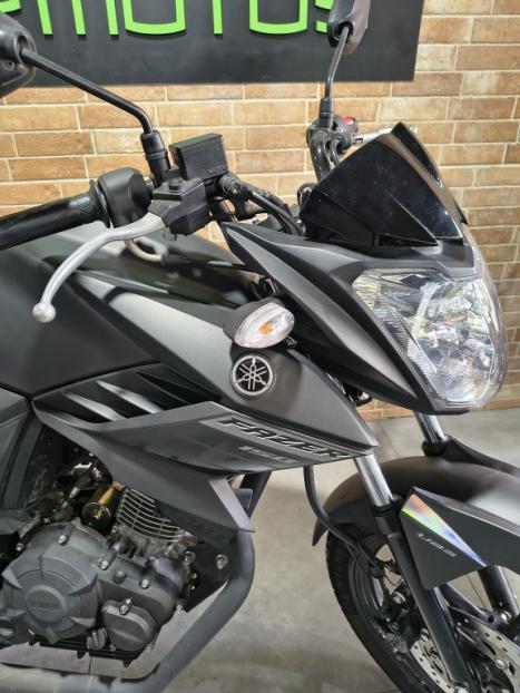 YAMAHA Fazer YS 150 SED, Foto 2