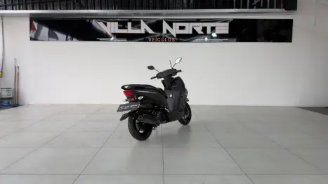YAMAHA Fluo 125 ABS, Foto 4