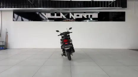 YAMAHA Fluo 125 ABS, Foto 5