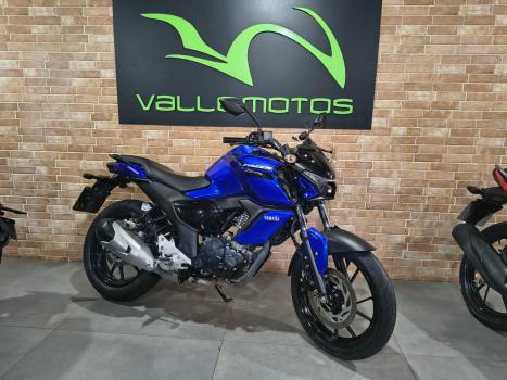 YAMAHA FZ 15 Fazer ABS, Foto 10
