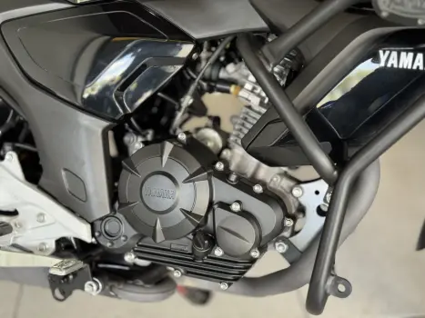 YAMAHA FZ 15 Fazer ABS, Foto 5