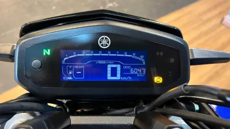 YAMAHA FZ 15 Fazer ABS, Foto 7