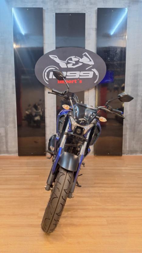 YAMAHA FZ 15 Fazer ABS, Foto 2