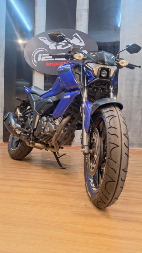 YAMAHA FZ 15 Fazer ABS, Foto 3