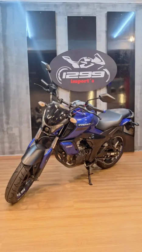 YAMAHA FZ 15 Fazer ABS, Foto 7