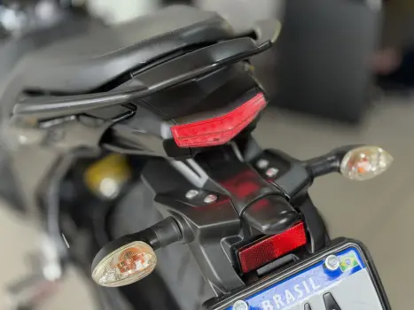 YAMAHA FZ 15 Fazer ABS, Foto 11