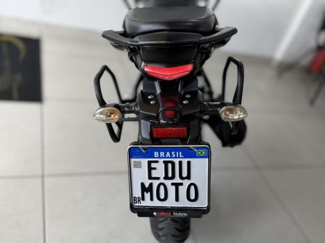 YAMAHA FZ 15 Fazer ABS, Foto 11