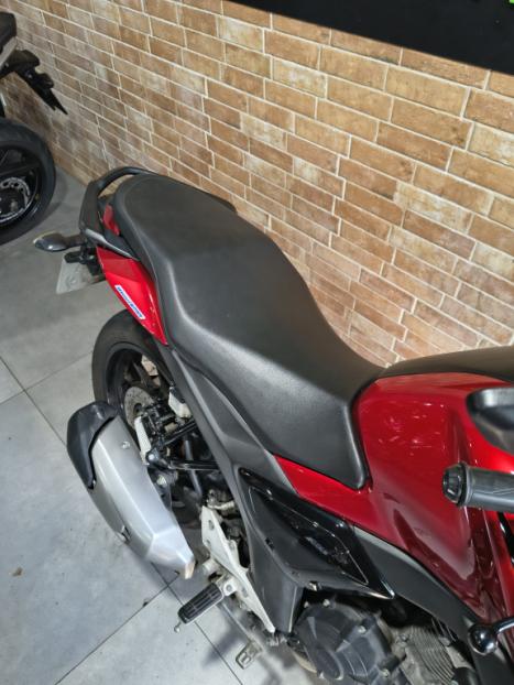 YAMAHA FZ 15 Fazer ABS, Foto 2