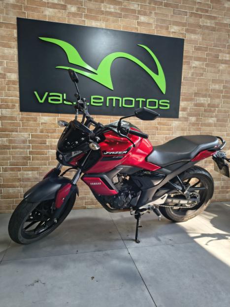 YAMAHA FZ 15 Fazer ABS, Foto 5
