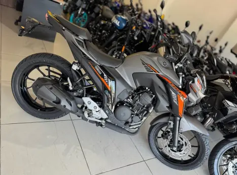YAMAHA FZ 25 250 Fazer Flex , Foto 6
