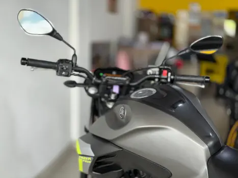 YAMAHA FZ 25 250 Fazer Flex , Foto 8