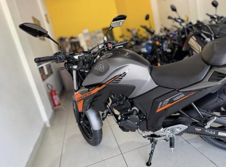 YAMAHA FZ 25 250 Fazer Flex , Foto 10