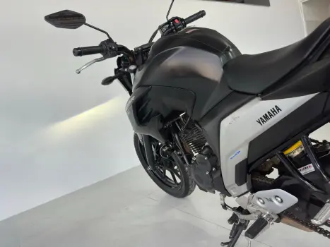 YAMAHA FZ 25 250 Fazer Flex , Foto 11