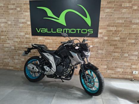 YAMAHA FZ 25 250 Fazer Flex , Foto 3
