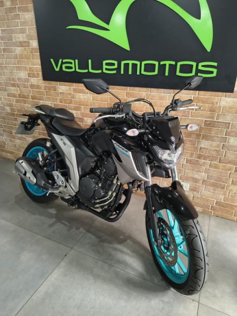 YAMAHA FZ 25 250 Fazer Flex , Foto 4