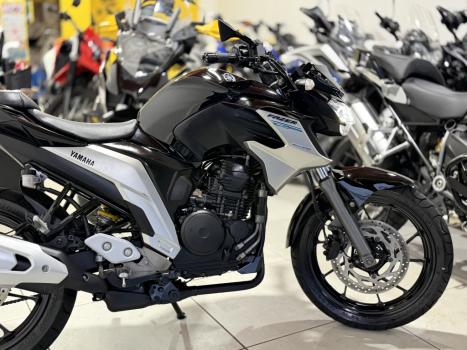 YAMAHA FZ 25 250 Fazer Flex , Foto 5