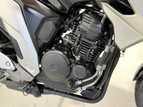 YAMAHA FZ 25 250 Fazer Flex , Foto 6