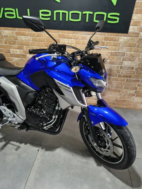YAMAHA FZ 25 250 Fazer Flex , Foto 10