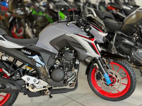YAMAHA FZ 25 250 Fazer Flex , Foto 5