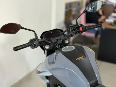 YAMAHA FZ 25 250 Fazer Flex , Foto 9
