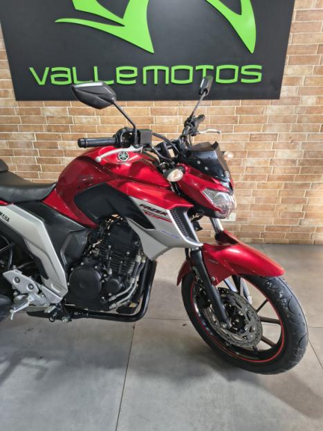 YAMAHA FZ 25 250 Fazer Flex , Foto 2