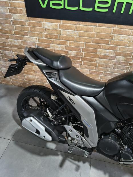 YAMAHA FZ 25 250 Fazer Flex , Foto 6