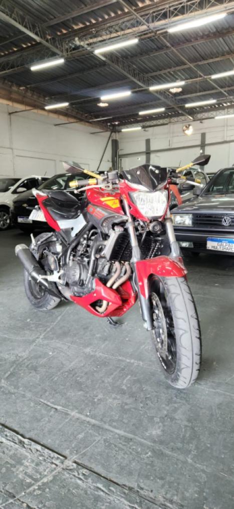YAMAHA MT-03 300 , Foto 1